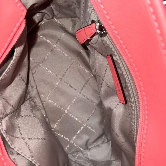 NEW! Michael Kors Extra Small Tote Bag - Picture 12 of 16